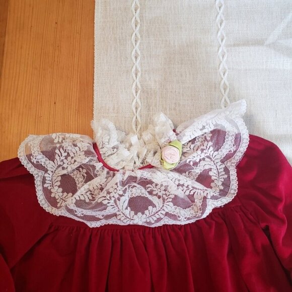 Vintage 80s 90s Baby Girl Red Velvet Lace Dress Cottagecore Holiday Christmas - Picture 3 of 9
